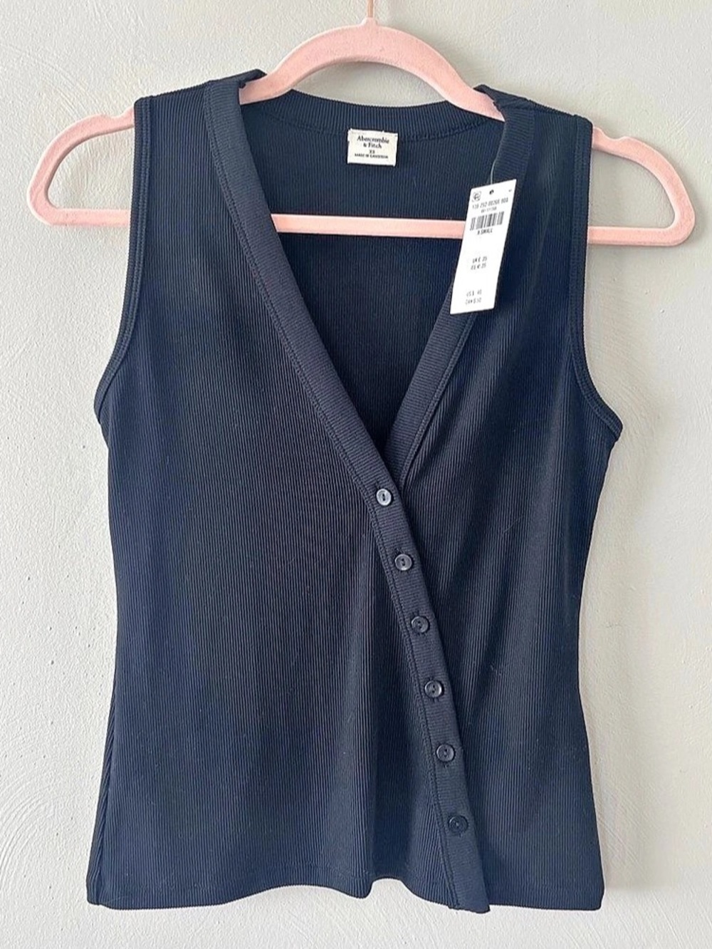 Abercrombie & Fitch Asymmetric Button-Front Tank Black XS